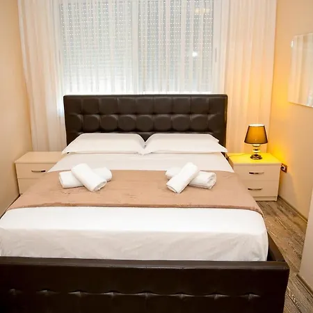 Stay Shkoder Lägenhet *